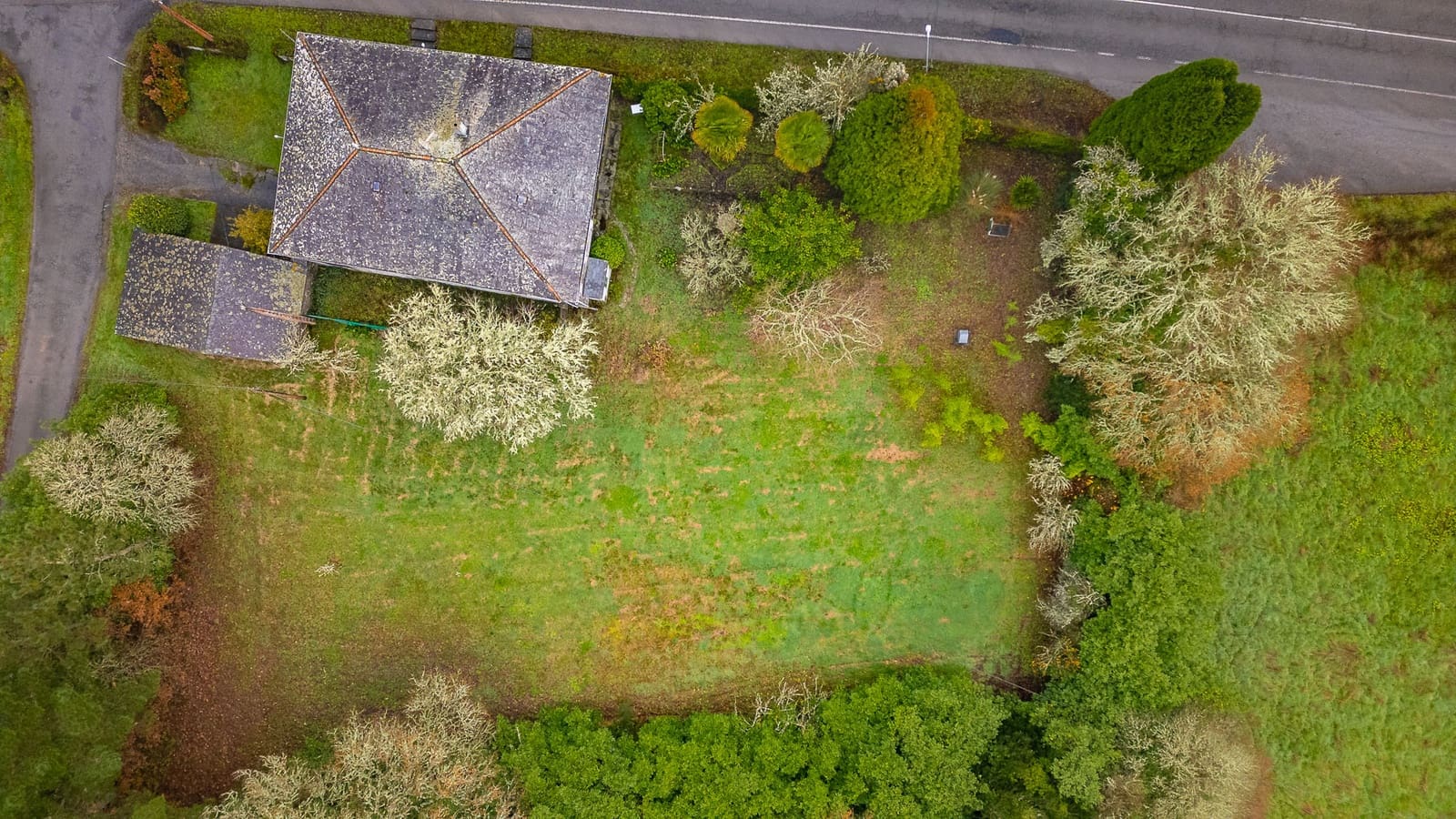 6 soveværelse Finca/Landehus til salg i Guitiriz - € 148.000 (Ref: 8449570)