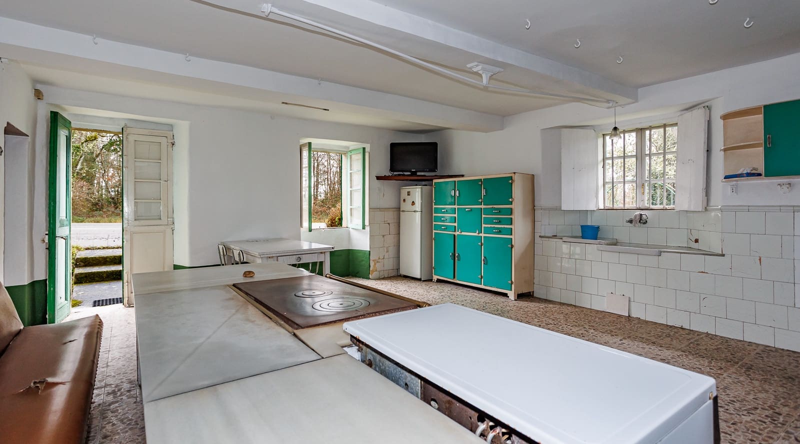 6 chambre Finca/Maison de Campagne à vendre à Guitiriz avec garage - 148 000 € (Ref: 8449570)