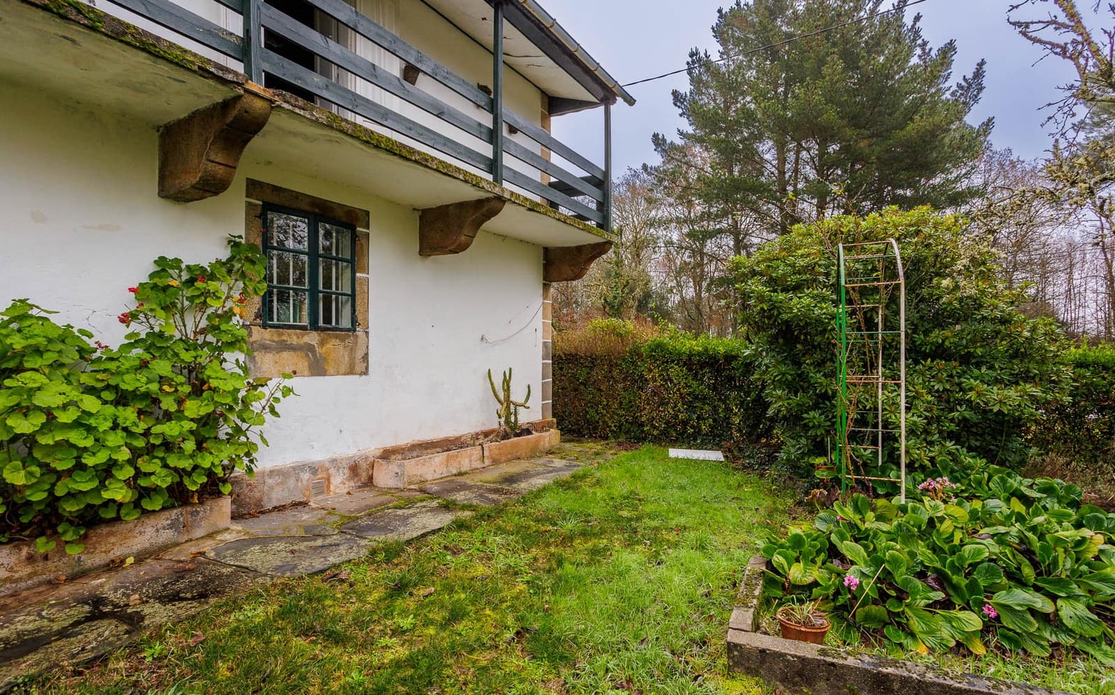 6 chambre Finca/Maison de Campagne à vendre à Guitiriz avec garage - 148 000 € (Ref: 8449570)