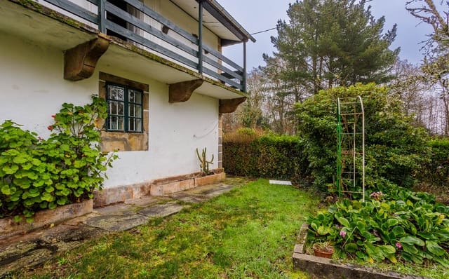 6 sypialnia Finka/Dom wiejski na sprzedaż w Guitiriz z garażem - 148 000 € (Ref: 8449570)