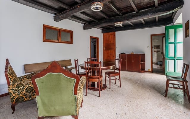 6 sypialnia Finka/Dom wiejski na sprzedaż w Guitiriz z garażem - 148 000 € (Ref: 8449570)