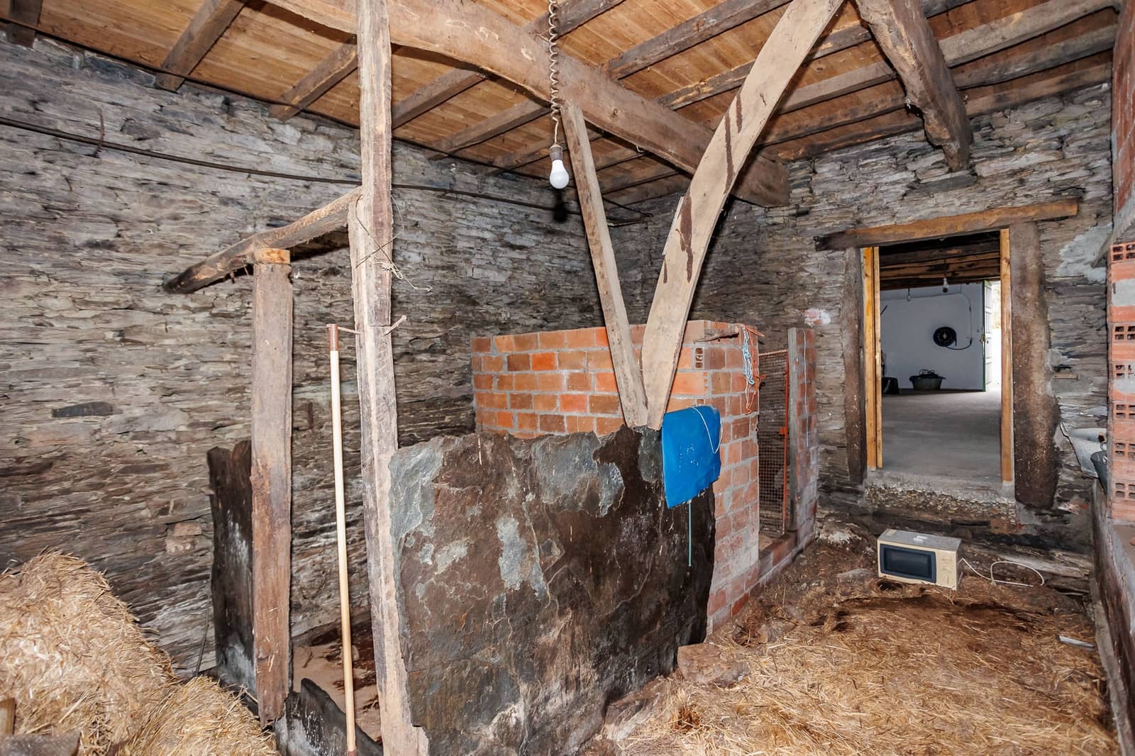 6 chambre Finca/Maison de Campagne à vendre à Guitiriz avec garage - 148 000 € (Ref: 8449570)