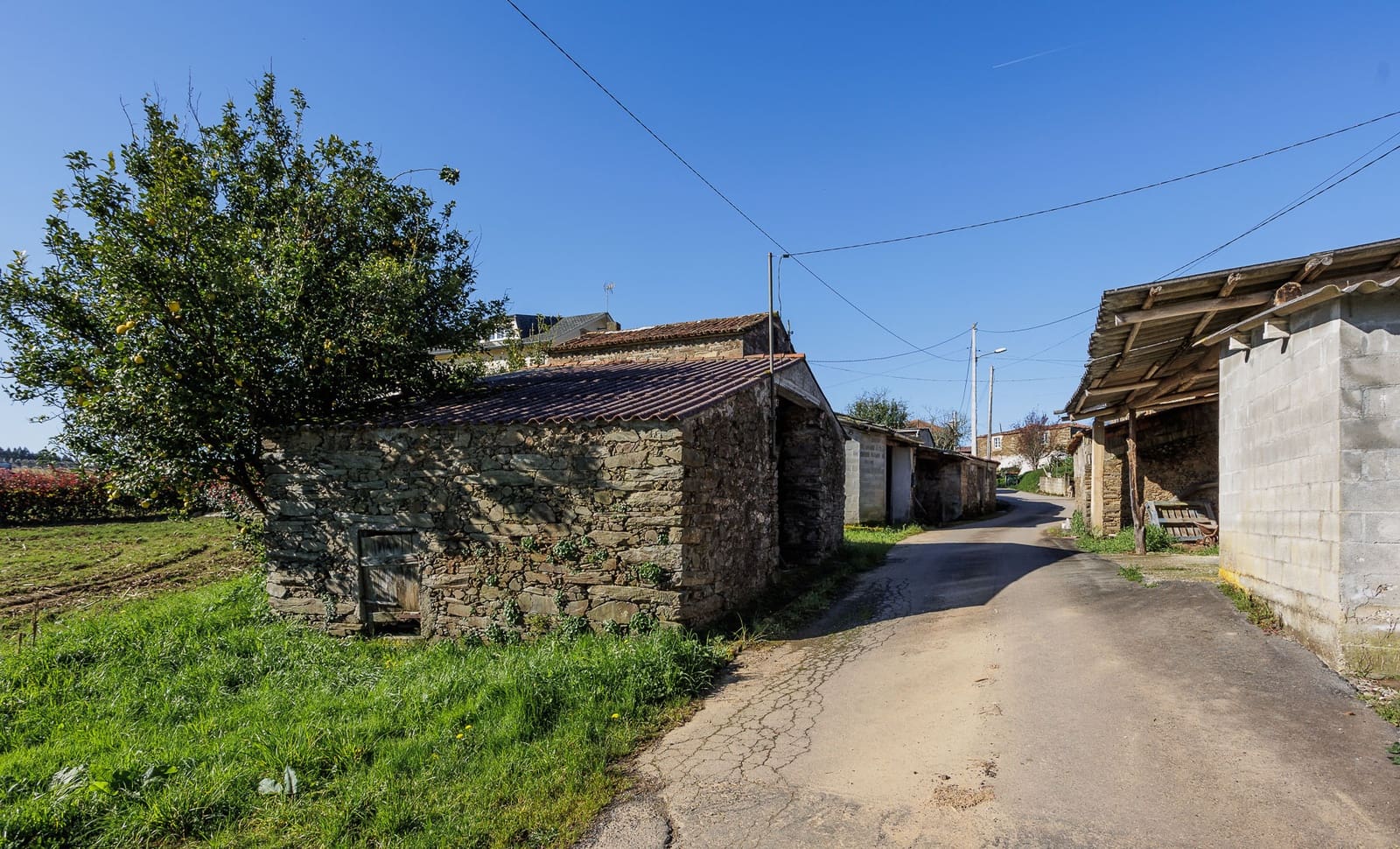 4 soverom Bedrift til salgs i Abegondo - € 200 000 (Ref: 8449574)