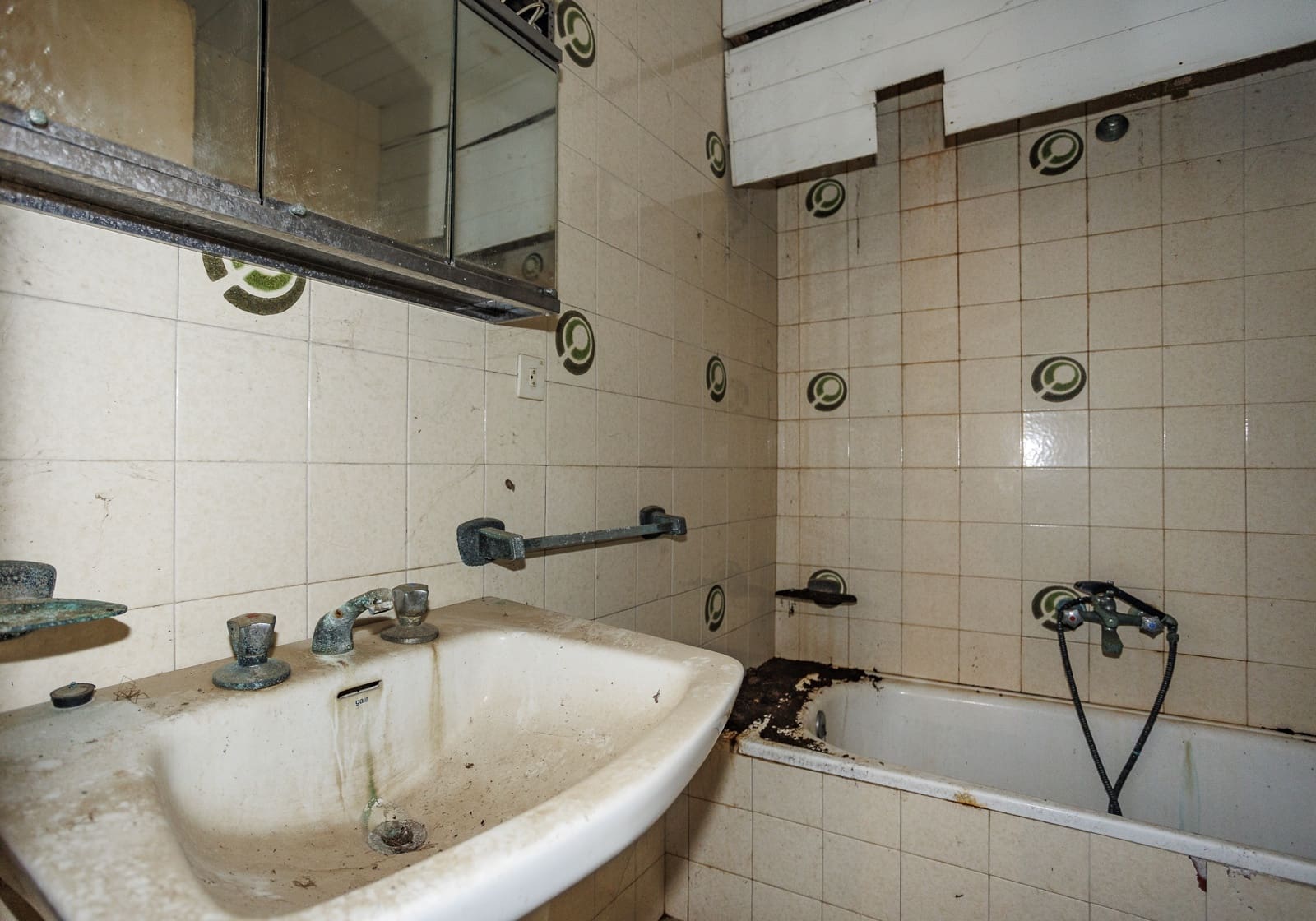 4 soverom Bedrift til salgs i Abegondo - € 200 000 (Ref: 8449574)