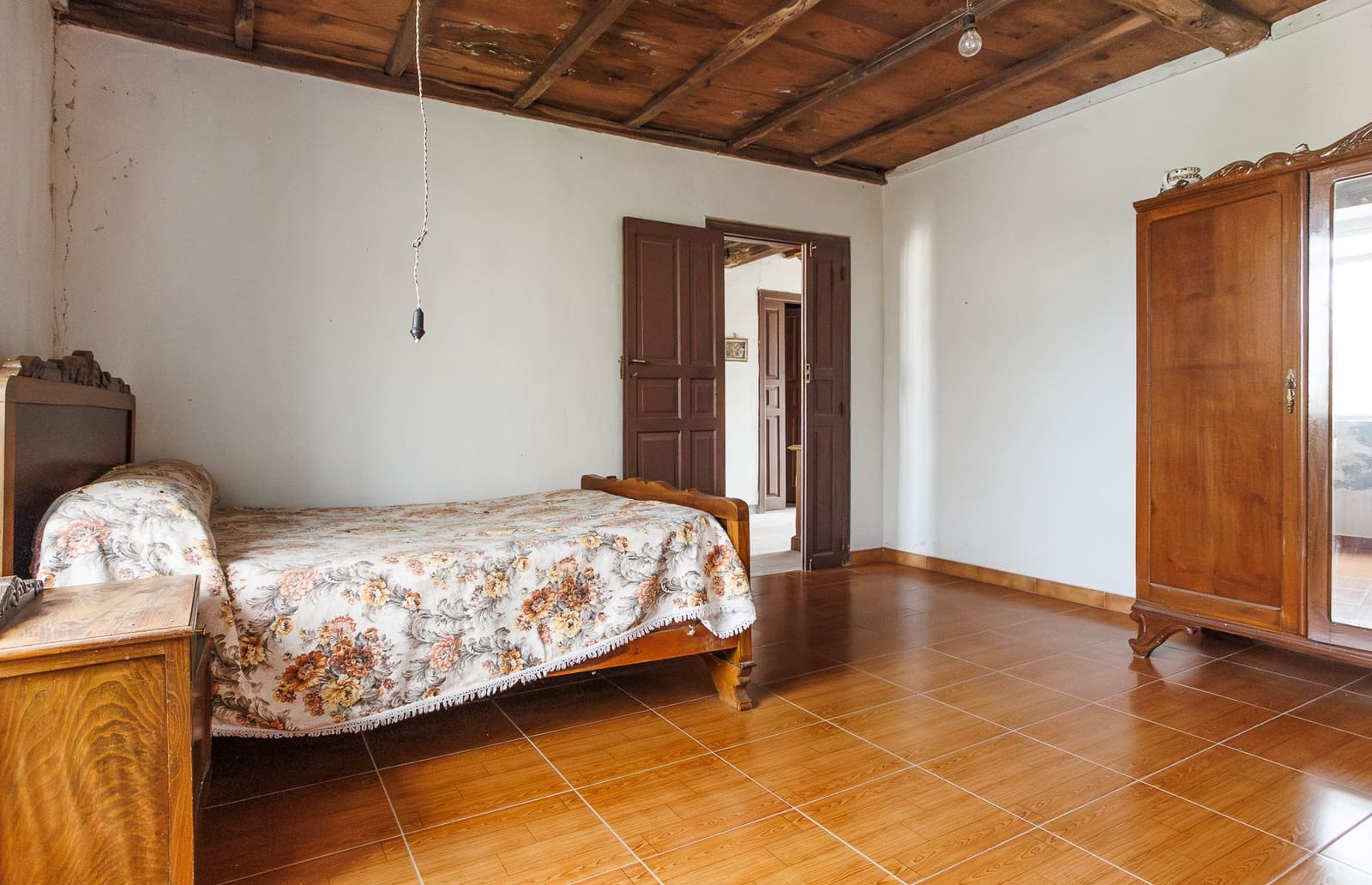 5 bedroom Finca/Country House for sale in Castroverde - € 79,000 (Ref: 8449576)