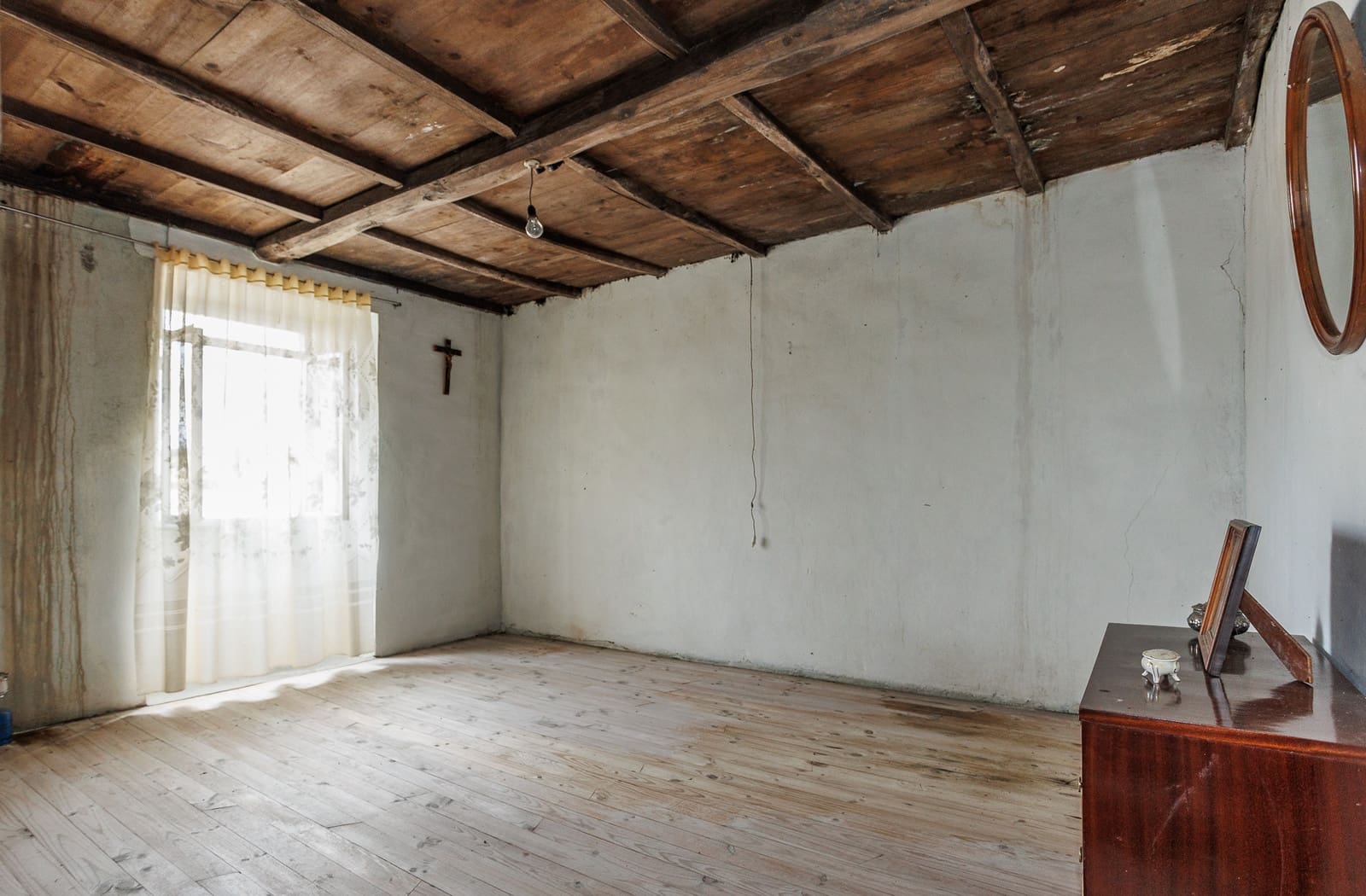 5 bedroom Finca/Country House for sale in Castroverde - € 79,000 (Ref: 8449576)