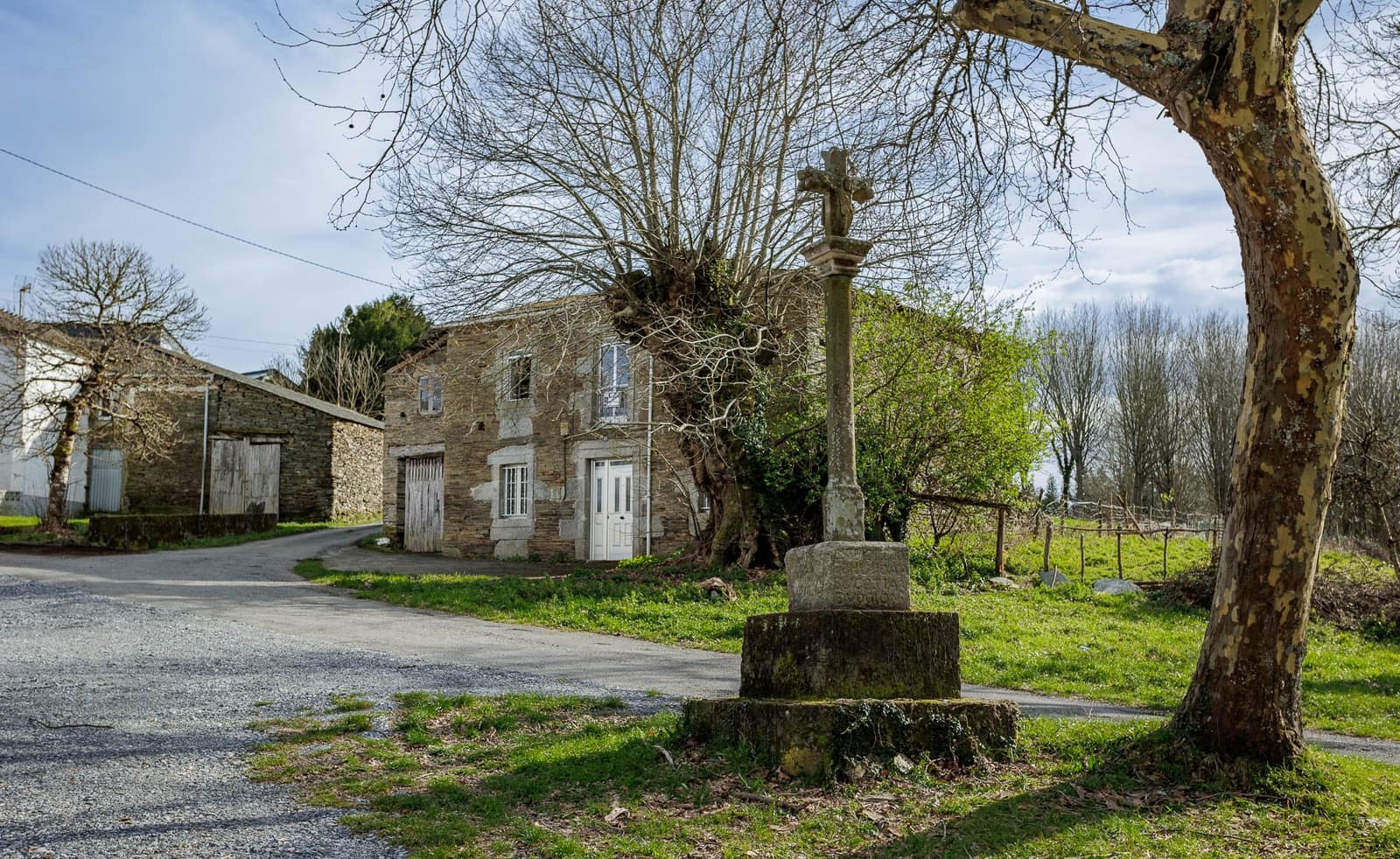 5 bedroom Finca/Country House for sale in Castroverde - € 79,000 (Ref: 8449576)