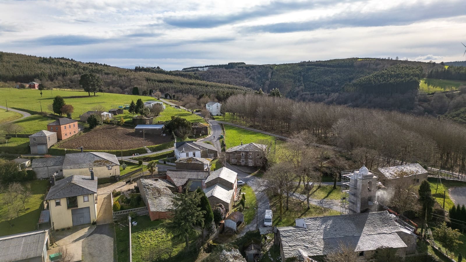 5 bedroom Finca/Country House for sale in Castroverde - € 79,000 (Ref: 8449576)