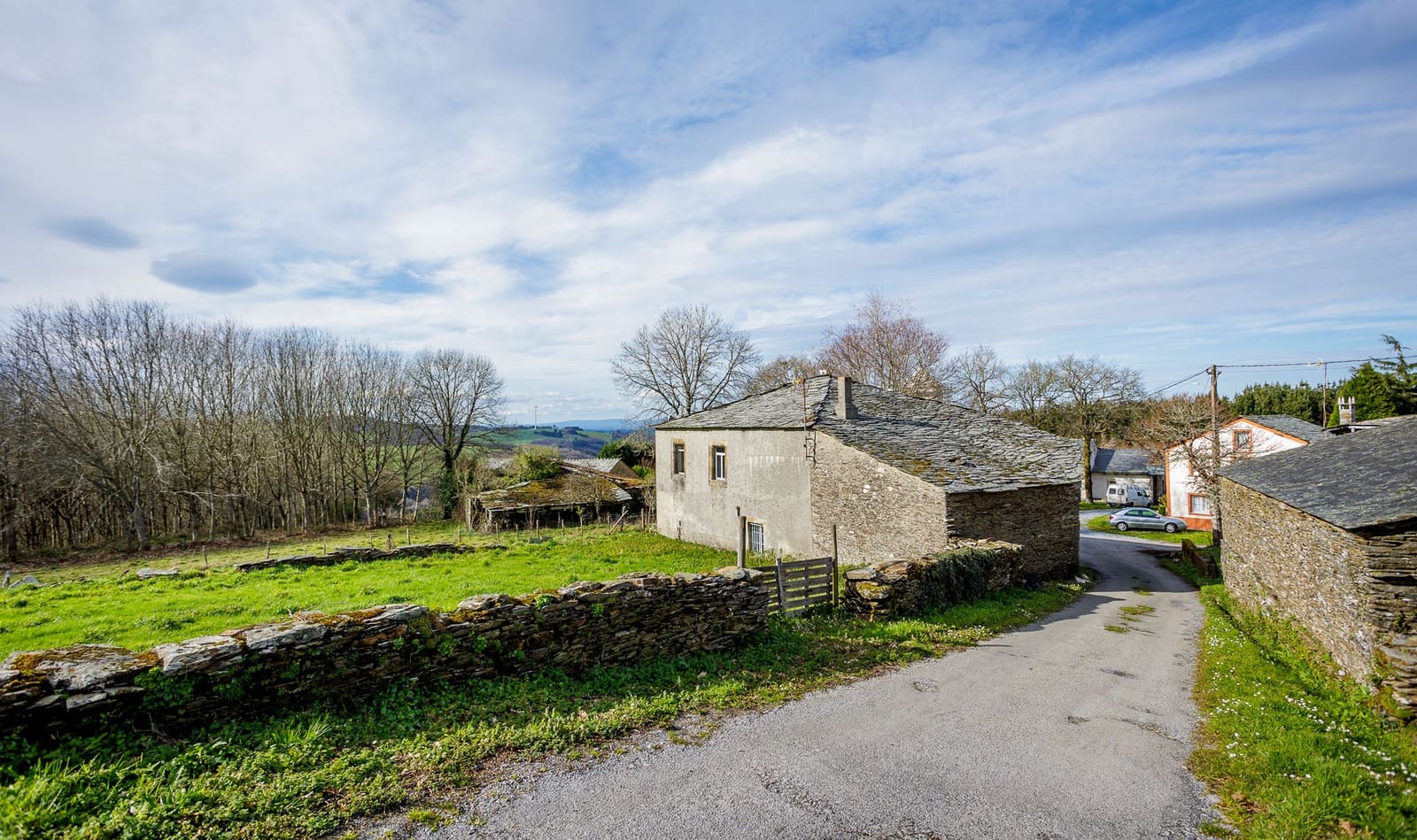 5 bedroom Finca/Country House for sale in Castroverde - € 79,000 (Ref: 8449576)