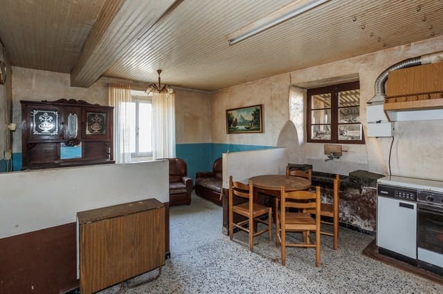 4 bedroom Finca/Country House for sale in Ortigueira - € 65,000 (Ref: 8449578)