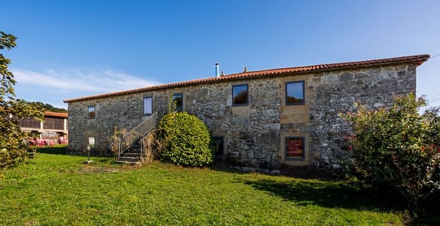 10 bedroom Business for sale in Chantada - € 890,000 (Ref: 8449587)