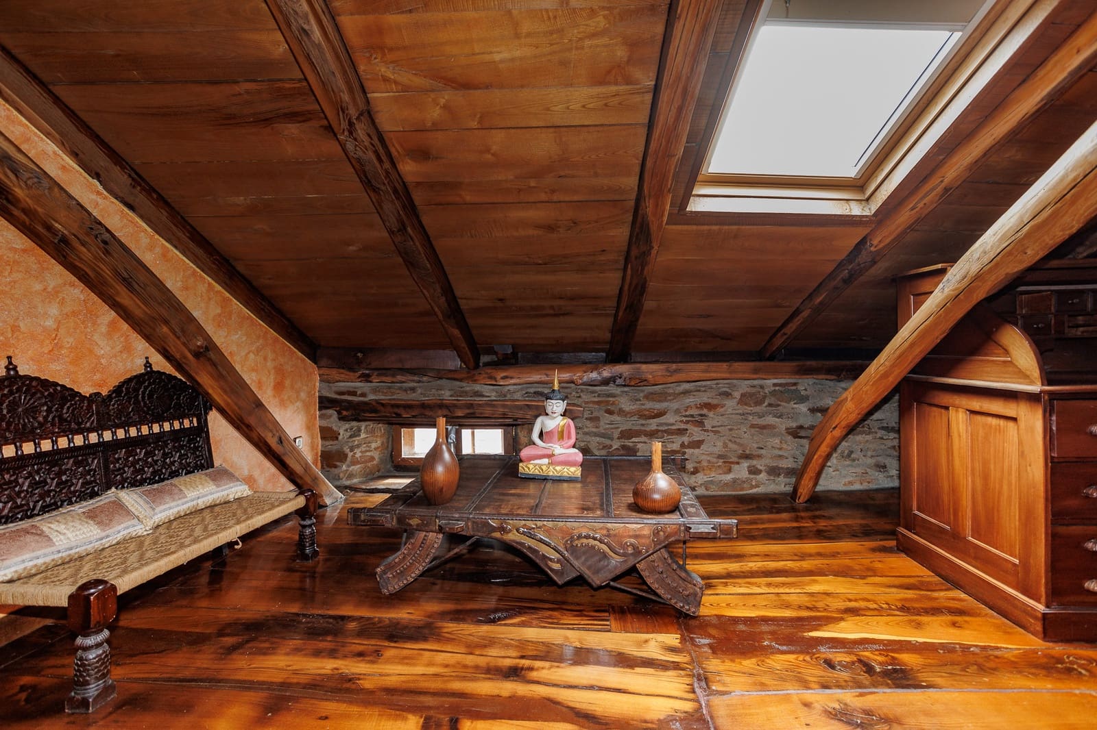 8 bedroom Business for sale in Navia de Suarna - € 299,000 (Ref: 8449590)