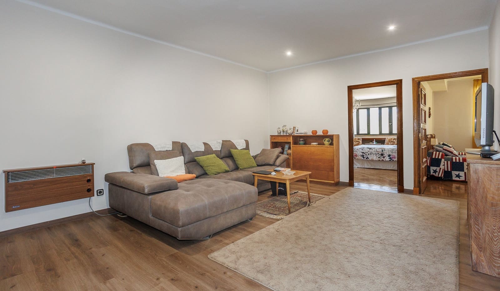 18 bedroom Finca/Country House for sale in Viana do Bolo - € 550,000 (Ref: 8449594)