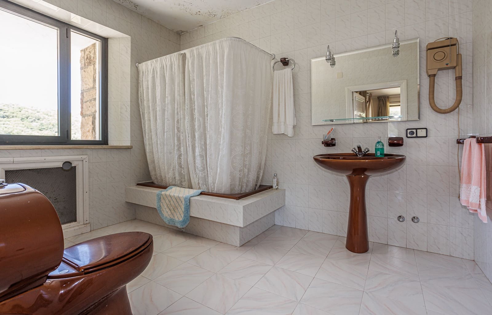 18 bedroom Finca/Country House for sale in Viana do Bolo - € 550,000 (Ref: 8449594)