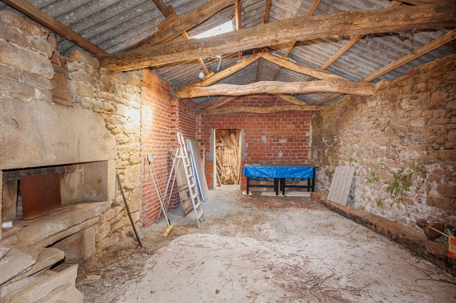 8 soveværelse Finca/Landehus til salg i Curtis - € 240.000 (Ref: 8449597)