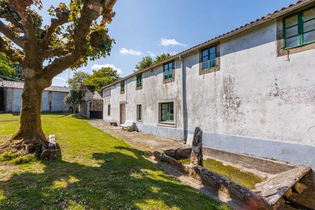 8 quarto Quinta/Casa Rural para venda em Teixeiro, Curtis com garagem - 240 000 € (Ref: 8449597)