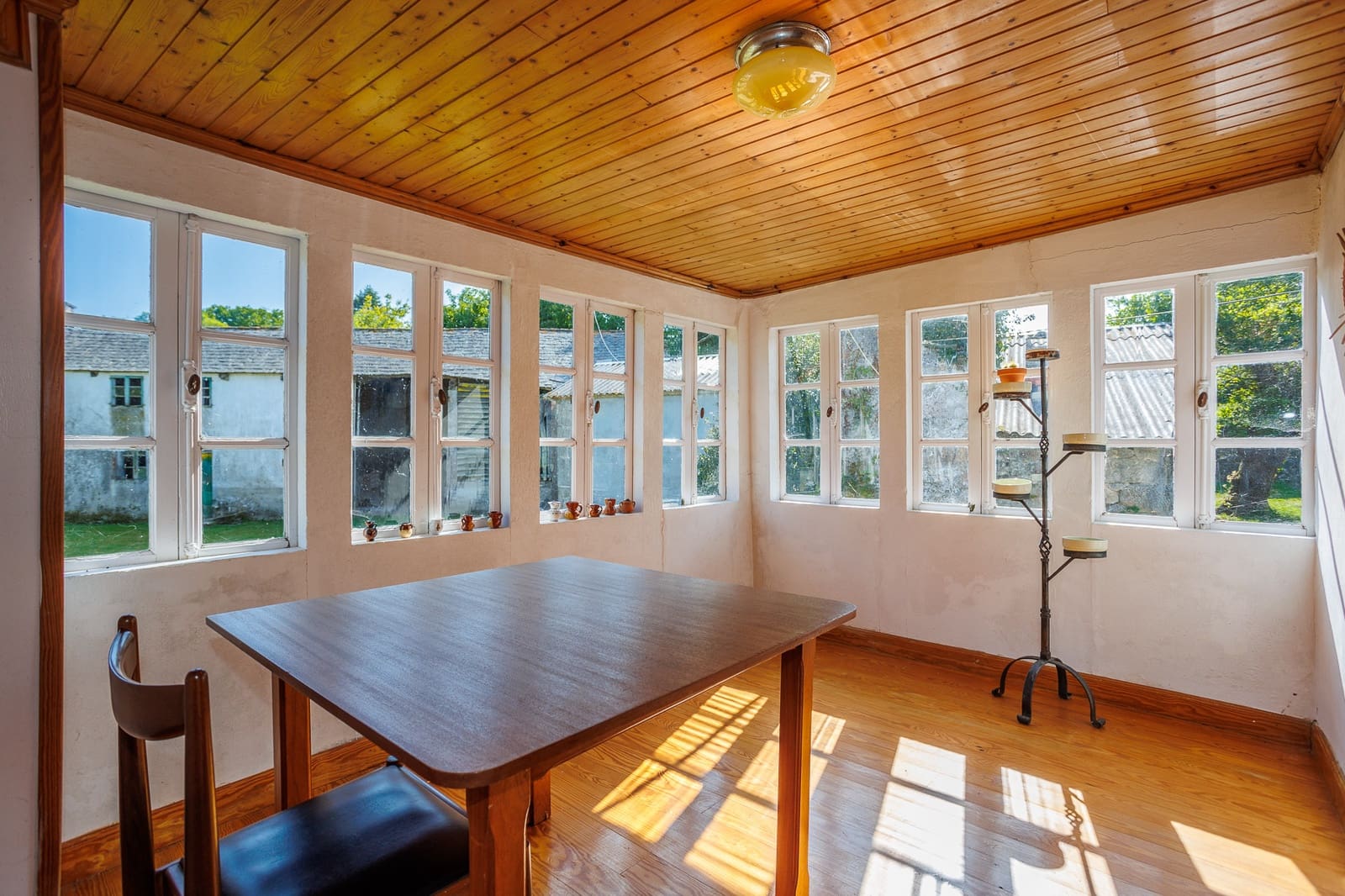 8 soveværelse Finca/Landehus til salg i Curtis med garage - € 240.000 (Ref: 8449597)