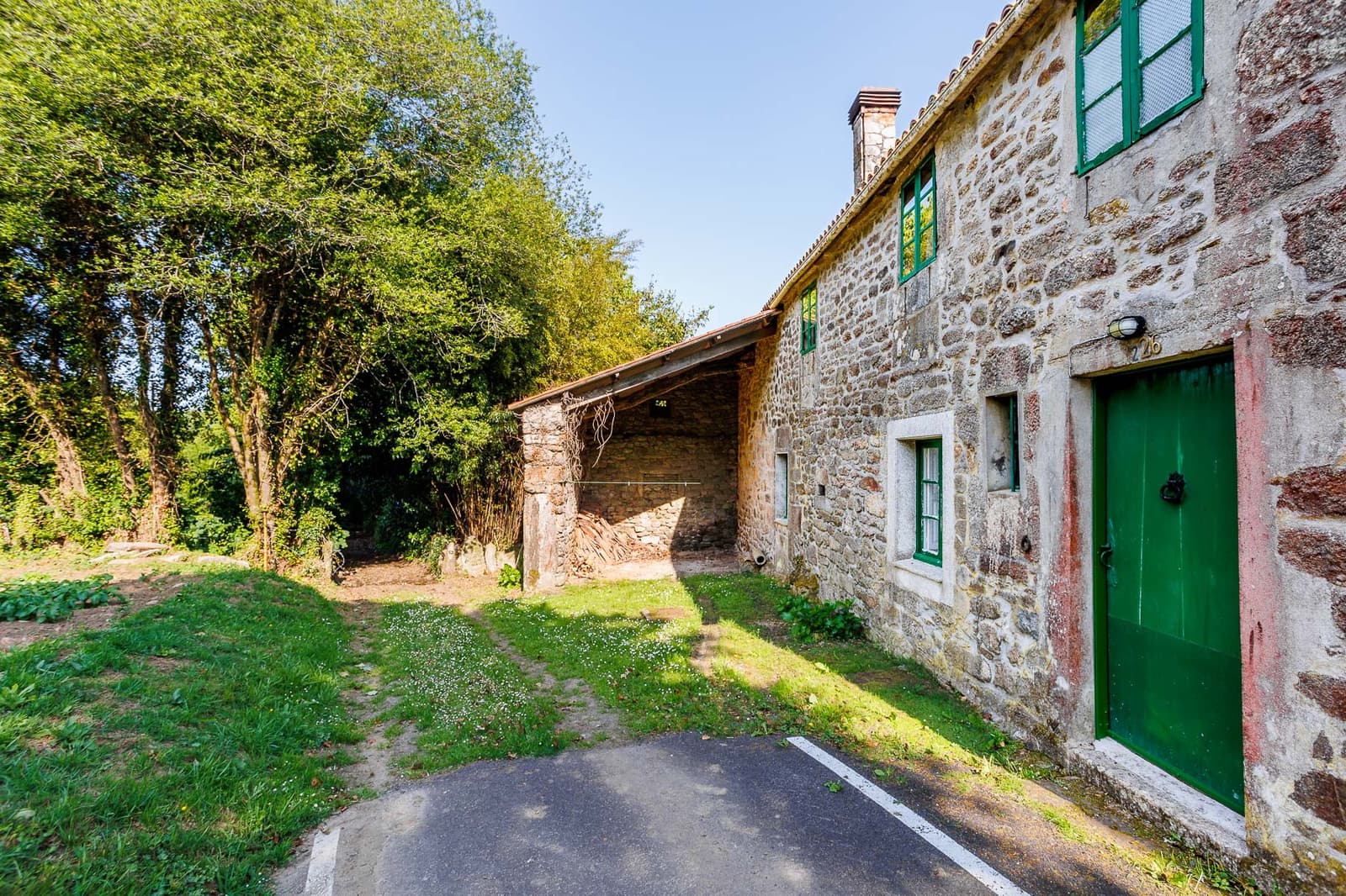 8 soveværelse Finca/Landehus til salg i Curtis med garage - € 240.000 (Ref: 8449597)