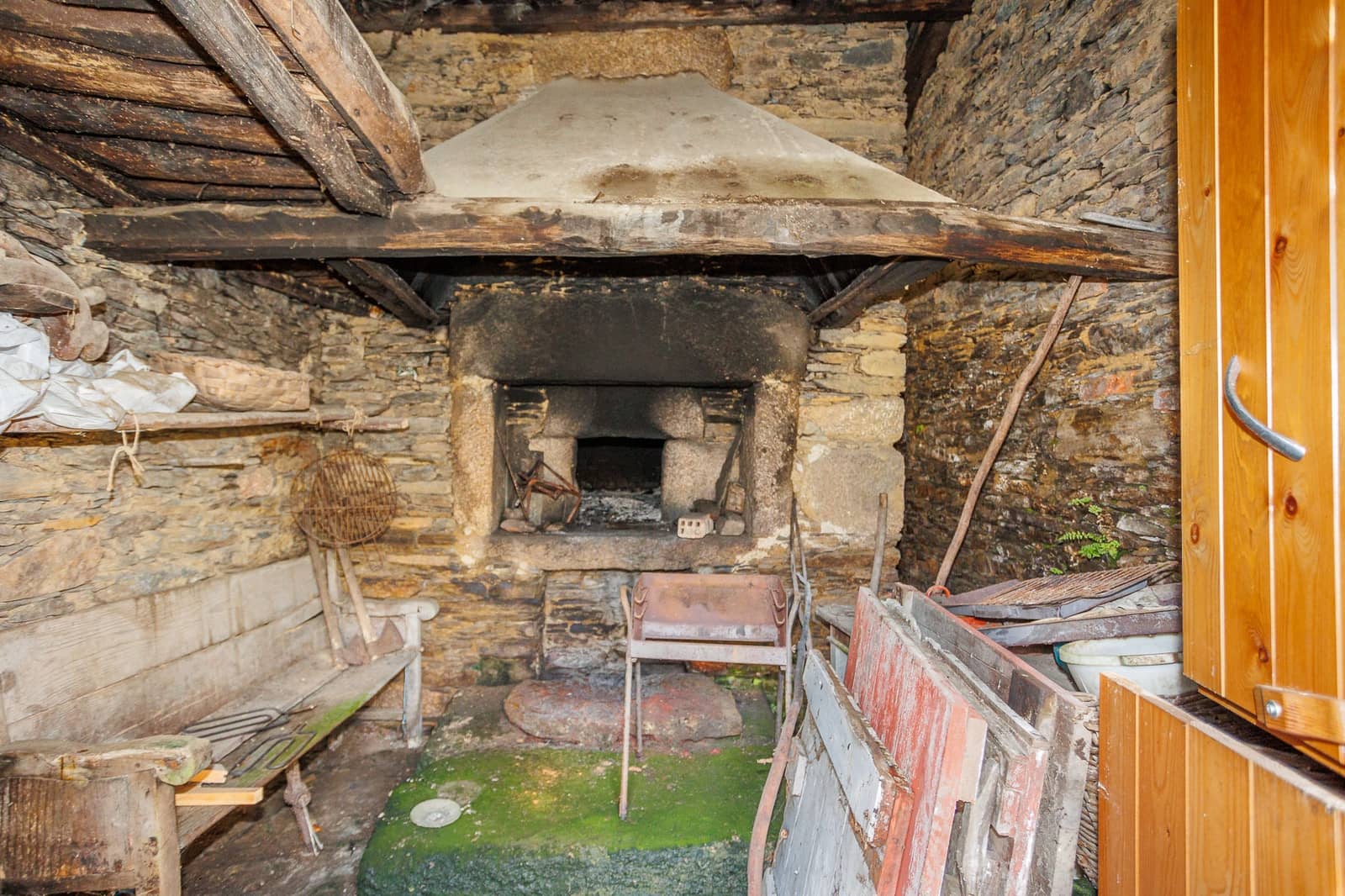 2 soveværelse Finca/Landehus til salg i Ourol - € 35.000 (Ref: 8449600)