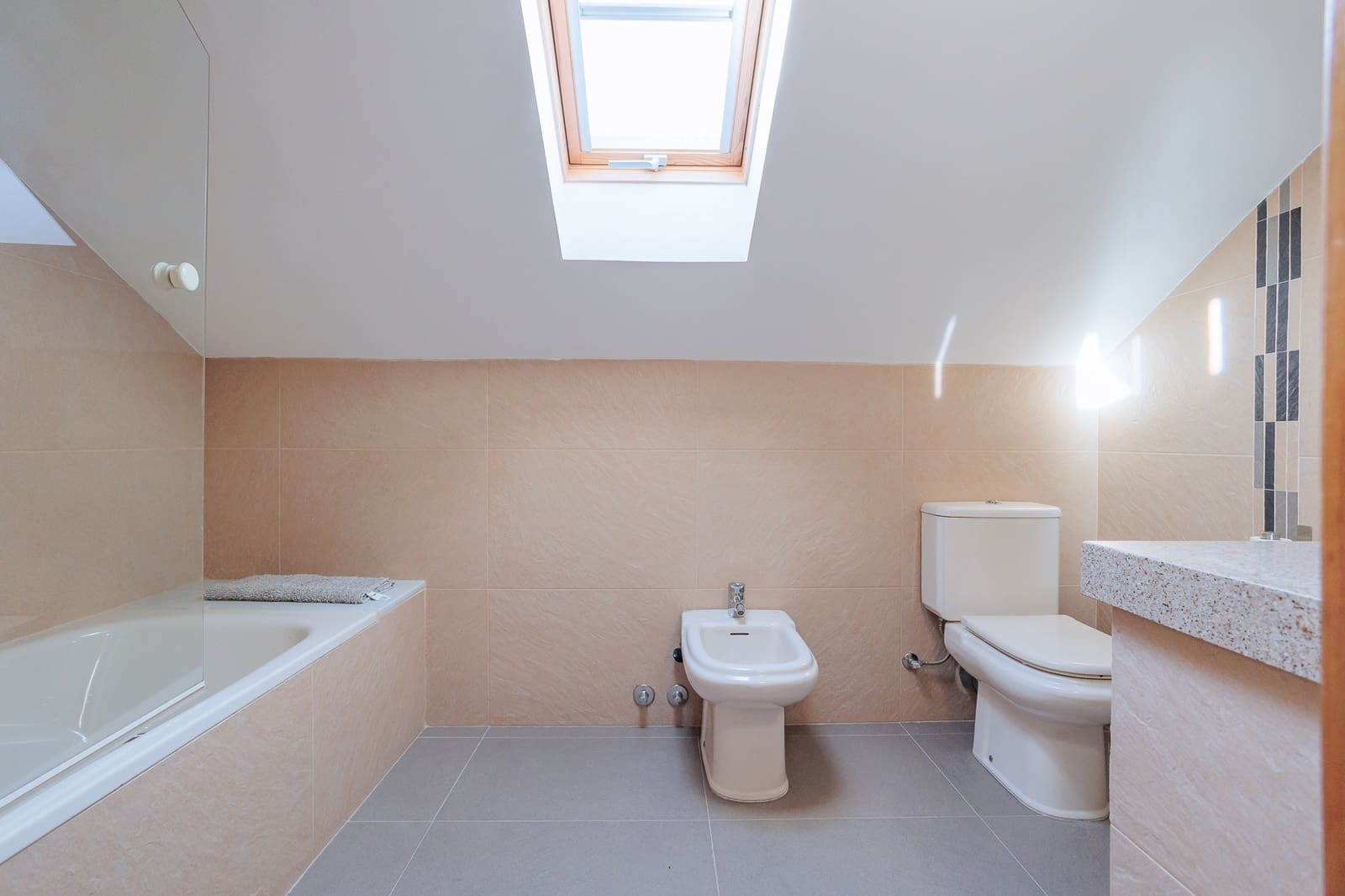 7 soveværelse Finca/Landehus til salg i Castro de Rei - € 299.000 (Ref: 8449601)