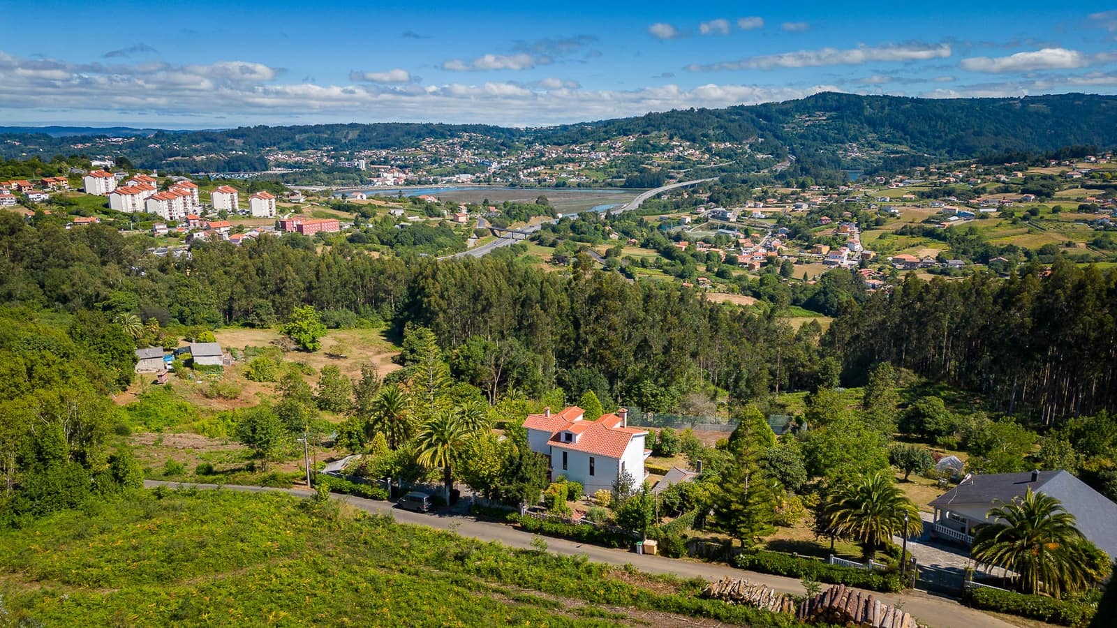 4 soveværelse Finca/Landehus til salg i Pontedeume med swimmingpool - € 599.000 (Ref: 8449612)