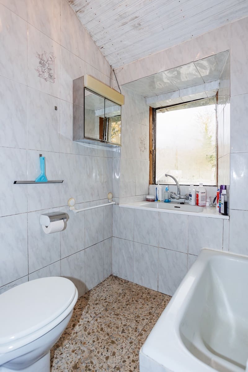 4 soveværelse Finca/Landehus til salg i Sarria - € 138.000 (Ref: 8449624)