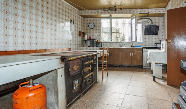 4 quarto Quinta/Casa Rural para venda em Sarria - 138 000 € (Ref: 8449624)