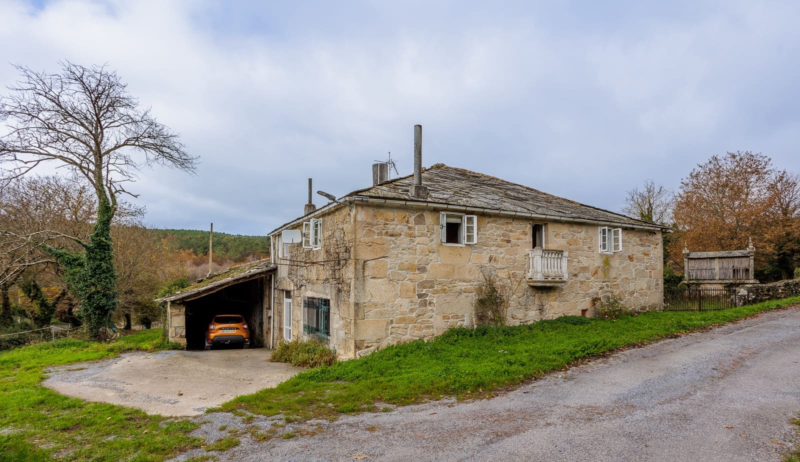 4 soveværelse Finca/Landehus til salg i Sarria - € 138.000 (Ref: 8449624)