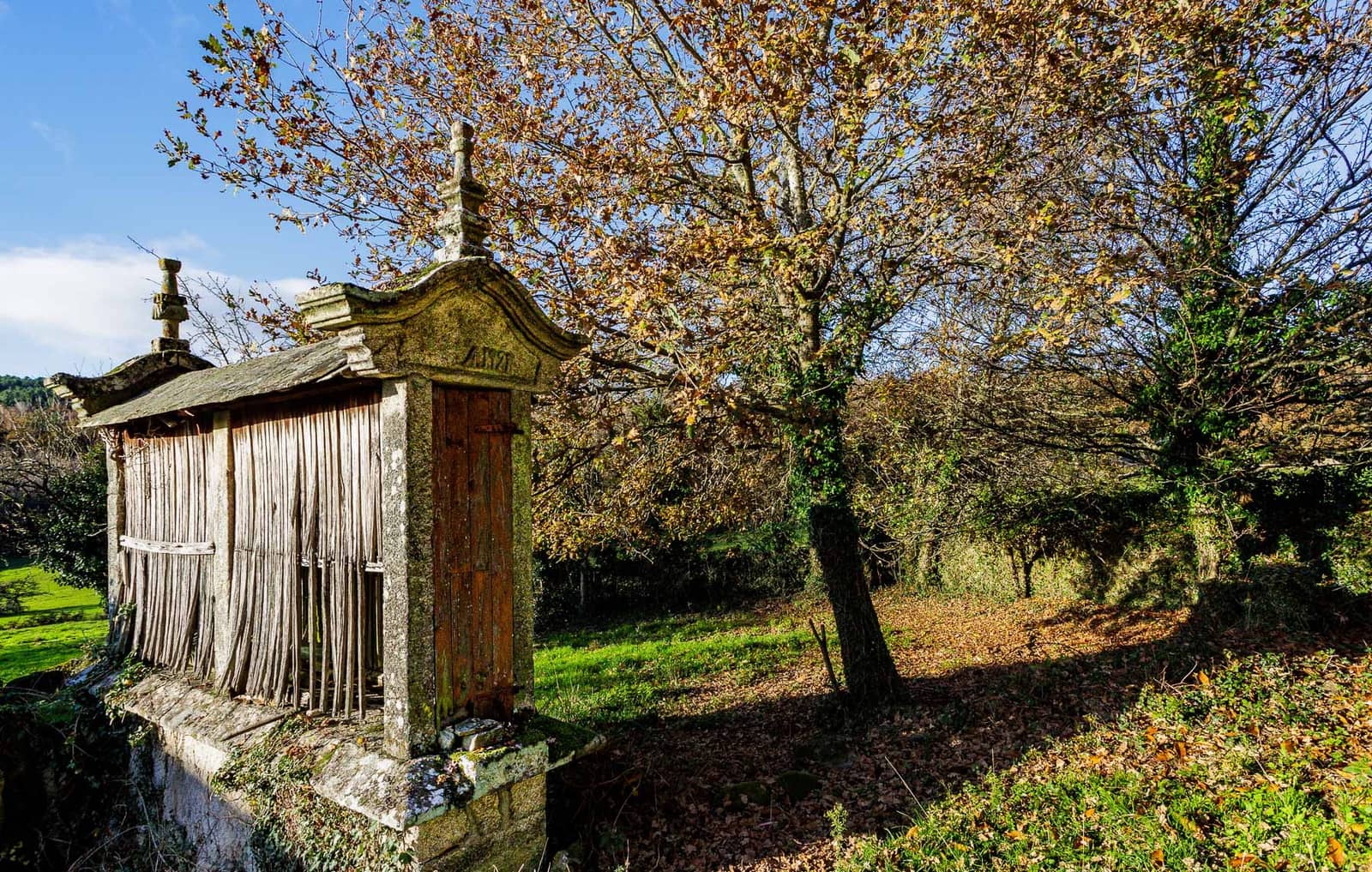 4 soveværelse Finca/Landehus til salg i Sarria - € 138.000 (Ref: 8449624)