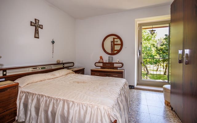 8 sypialnia Finka/Dom wiejski na sprzedaż w Touro z garażem - 390 000 € (Ref: 8449626)