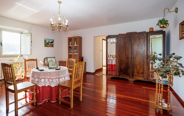 8 sypialnia Finka/Dom wiejski na sprzedaż w Touro z garażem - 390 000 € (Ref: 8449626)
