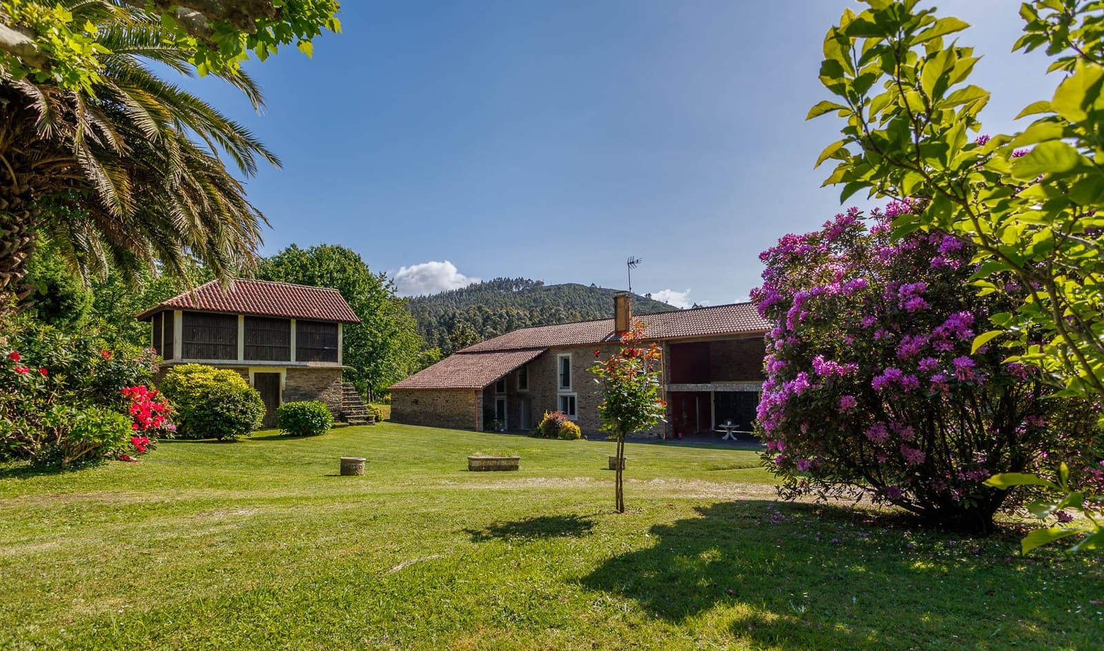 8 sypialnia Finka/Dom wiejski na sprzedaż w Touro z garażem - 390 000 € (Ref: 8449626)