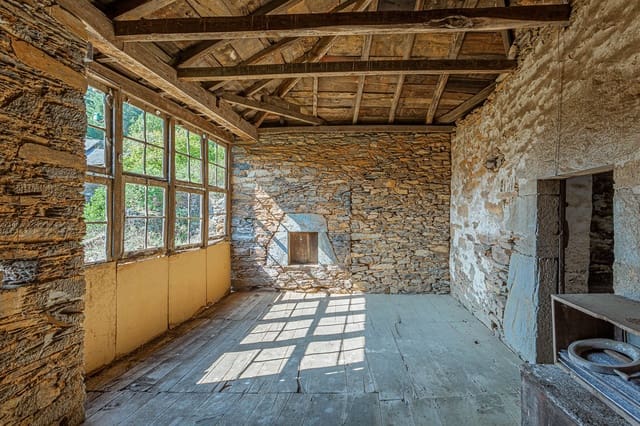 1 bedroom Finca/Country House for sale in Pesoz - € 69,000 (Ref: 8449628)