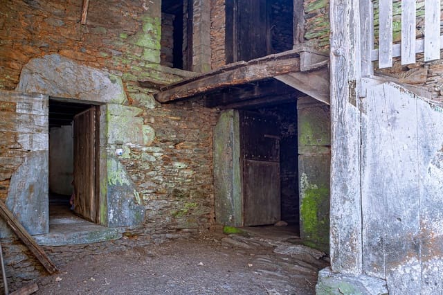 1 bedroom Finca/Country House for sale in Pesoz - € 69,000 (Ref: 8449628)