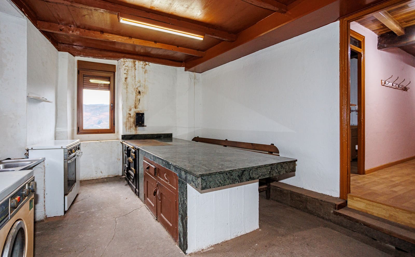 4 soveværelse Finca/Landehus til salg i Navia de Suarna - € 85.000 (Ref: 8450976)