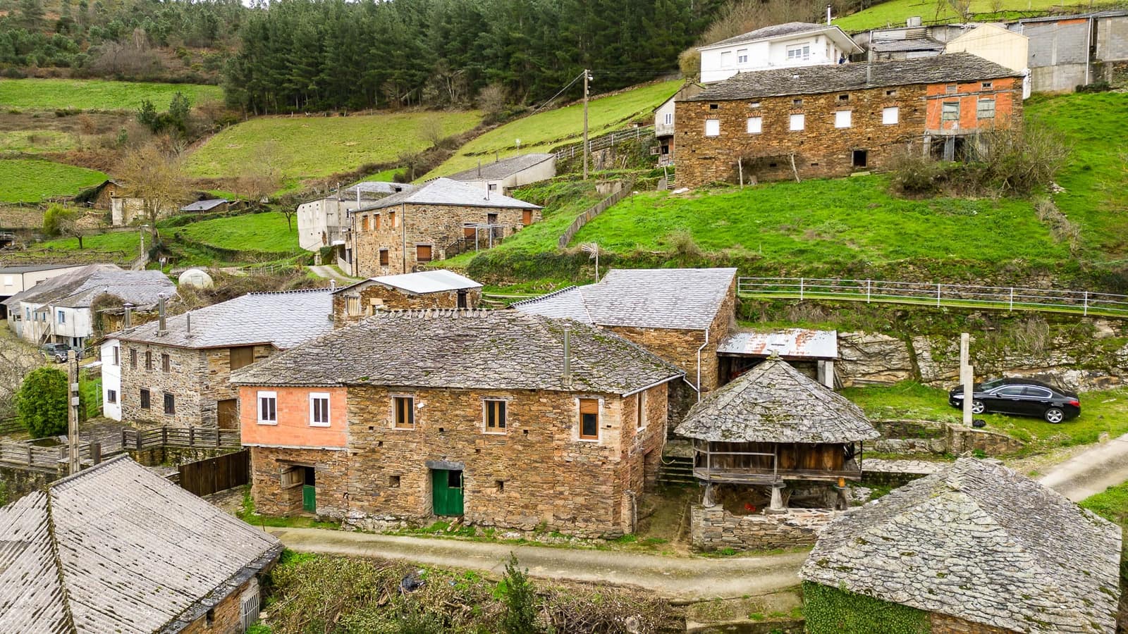 4 soveværelse Finca/Landehus til salg i Navia de Suarna - € 90.000 (Ref: 8450976)