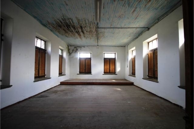 1 bedroom Business for sale in Ortigueira - € 198,000 (Ref: 8451316)