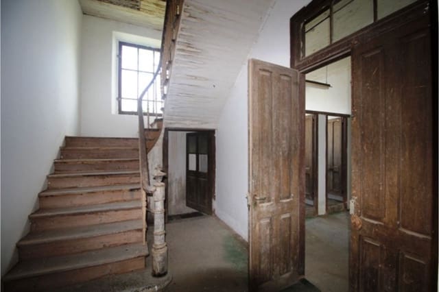 1 bedroom Business for sale in Ortigueira - € 198,000 (Ref: 8451316)