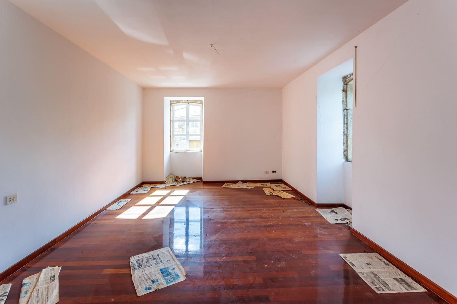 5 bedroom Finca/Country House for sale in Guntin - € 149,999 (Ref: 8451318)