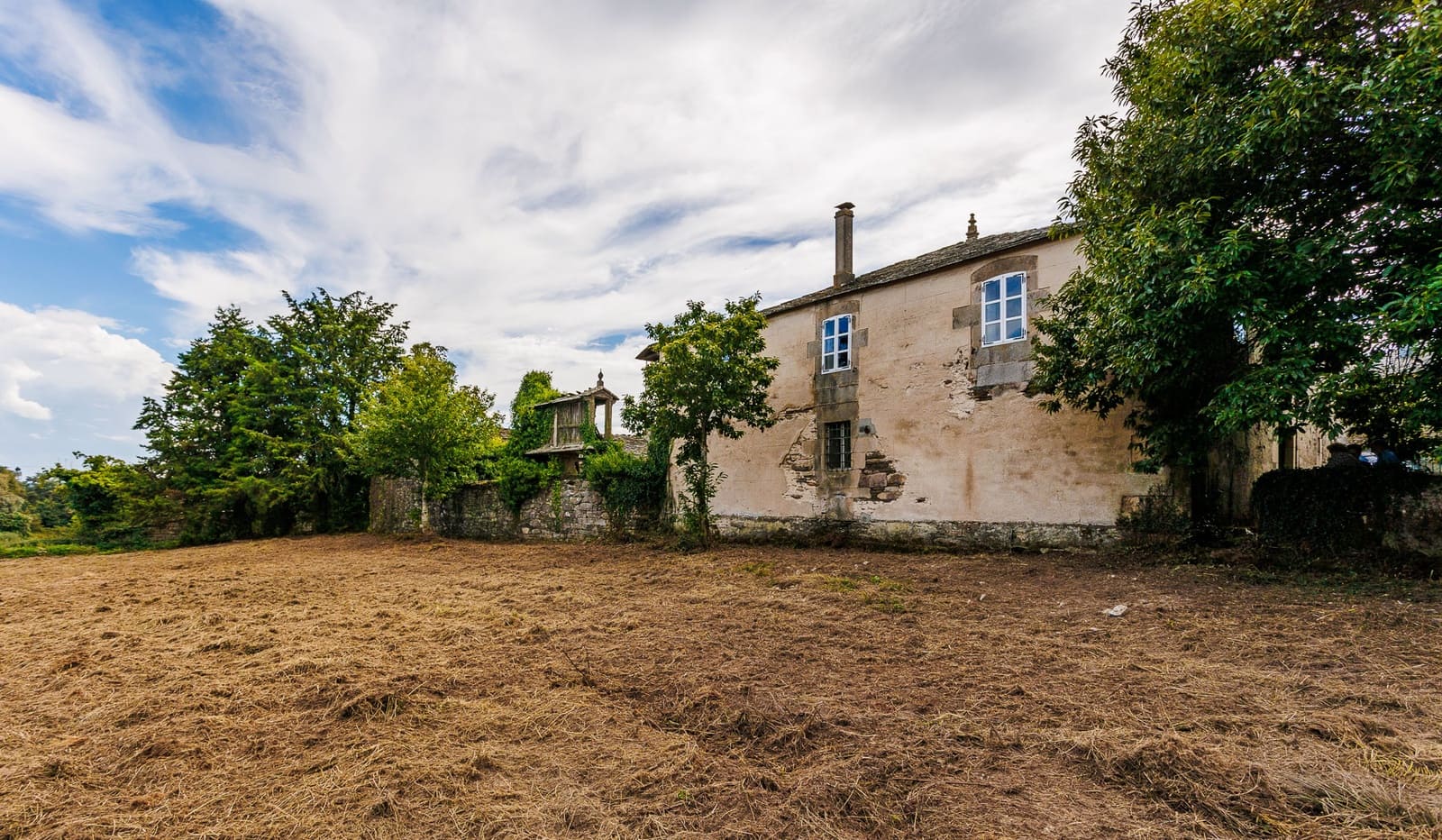 5 bedroom Finca/Country House for sale in Guntin - € 149,999 (Ref: 8451318)