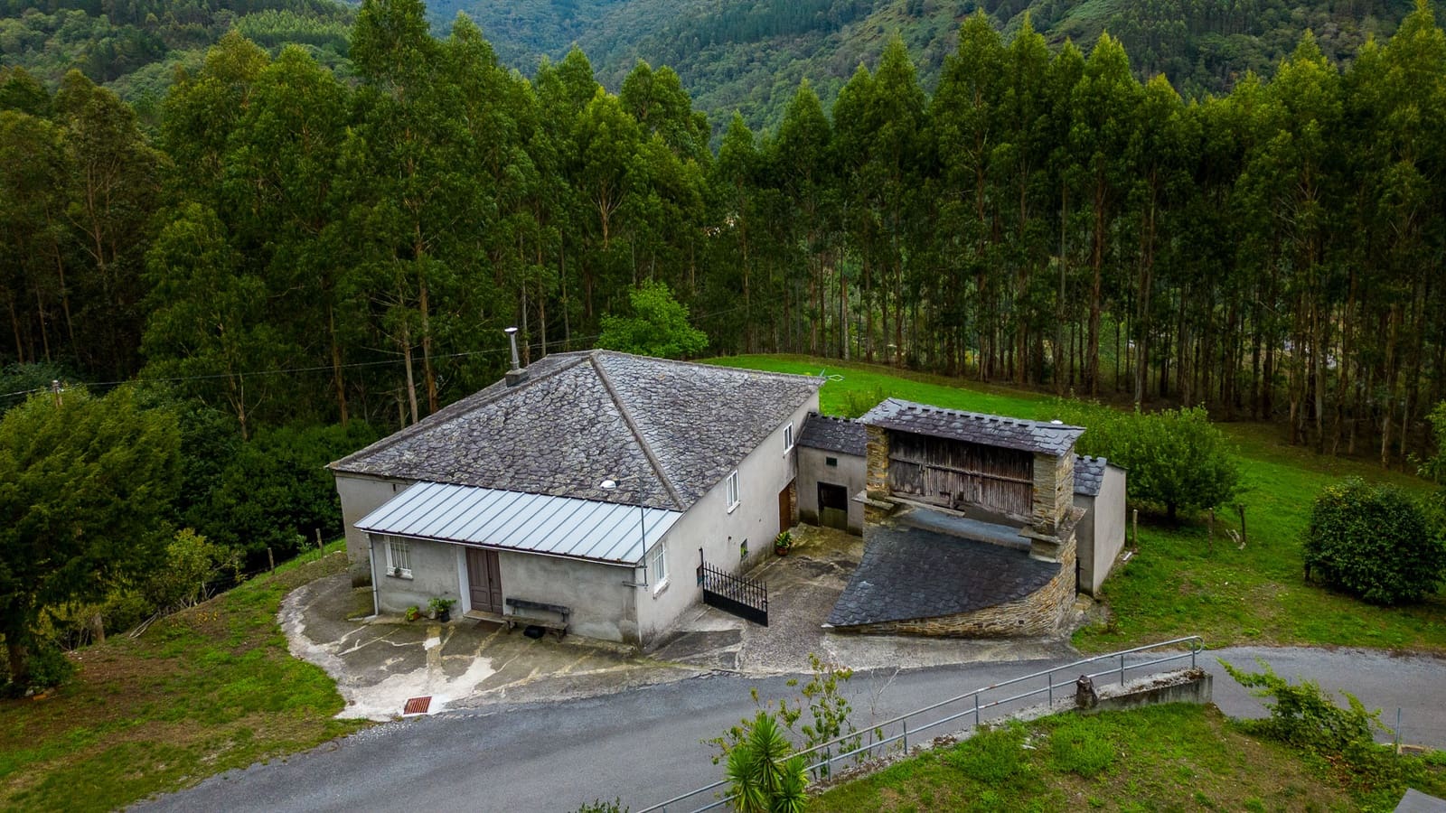 5 soveværelse Finca/Landehus til salg i A Pontenova - € 169.000 (Ref: 8451319)