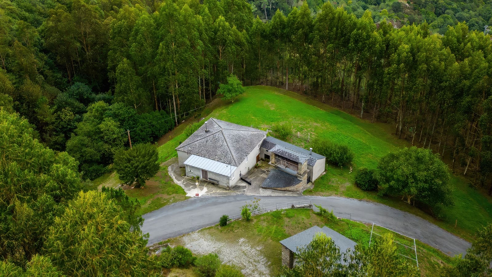 5 soveværelse Finca/Landehus til salg i A Pontenova - € 169.000 (Ref: 8451319)