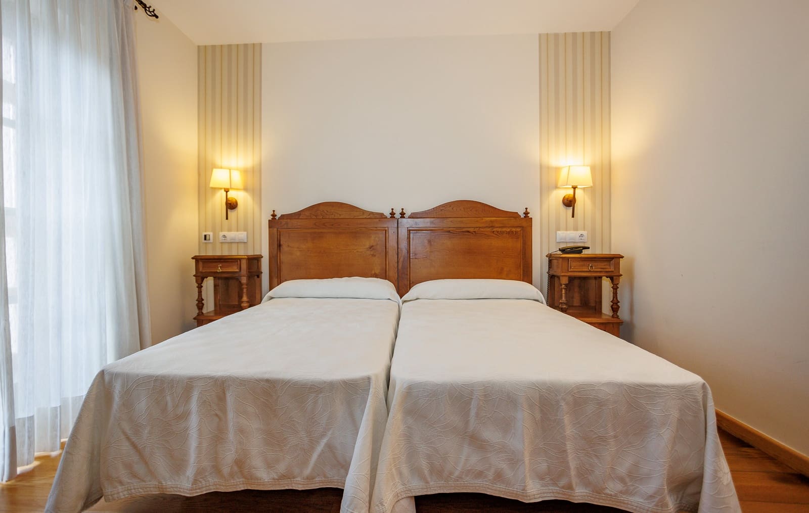 18 quarto Empresa para venda em O Valadouro - 1 700 000 € (Ref: 8451324)