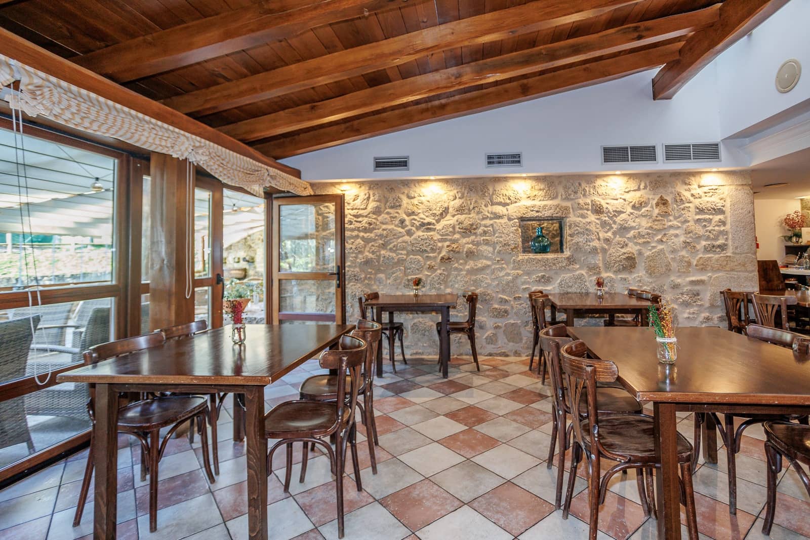 18 quarto Empresa para venda em O Valadouro - 1 700 000 € (Ref: 8451324)