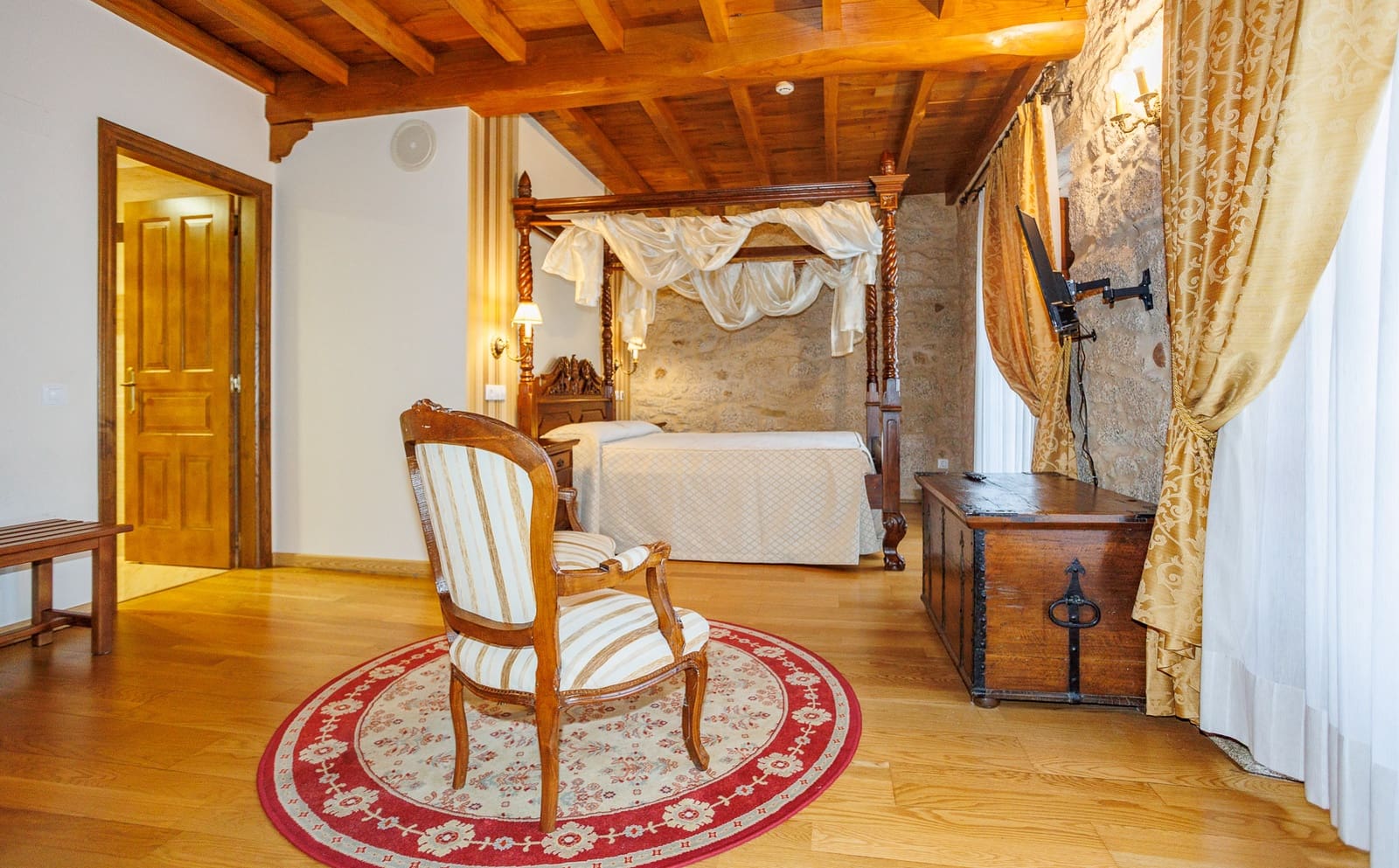 18 quarto Empresa para venda em O Valadouro - 1 700 000 € (Ref: 8451324)
