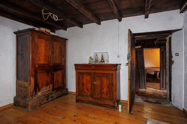 Chalet de 6 habitaciones en Ibias en venta - 150.000 € (Ref: 8451331)