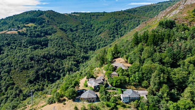 Chalet de 6 habitaciones en Ibias en venta - 150.000 € (Ref: 8451331)