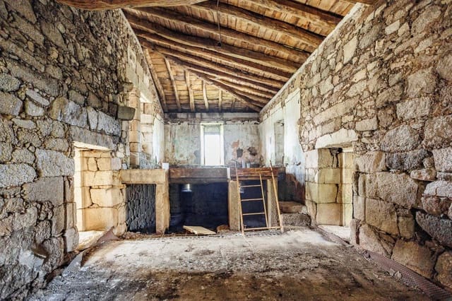 Teren niezagospodarowany na sprzedaż w Miasto Lugo - 599 999 € (Ref: 8451335)