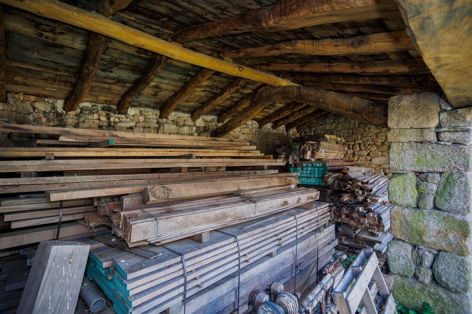 Grunde uden byggetilladelser til salg i Lugo by - € 599.999 (Ref: 8451335)