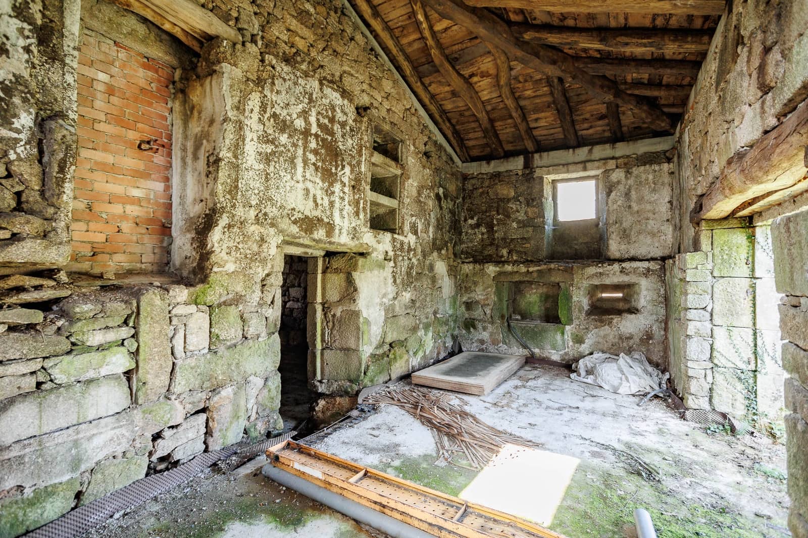 Grunde uden byggetilladelser til salg i Lugo by - € 599.999 (Ref: 8451335)